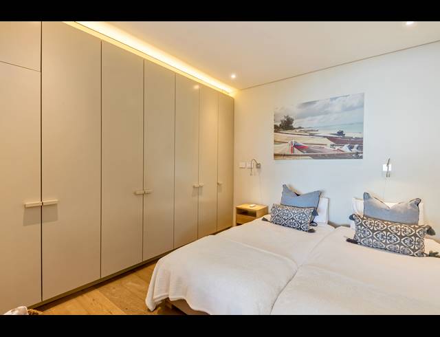 2 BEDROOM APARTMENT TO LET IN CAMPS BAY